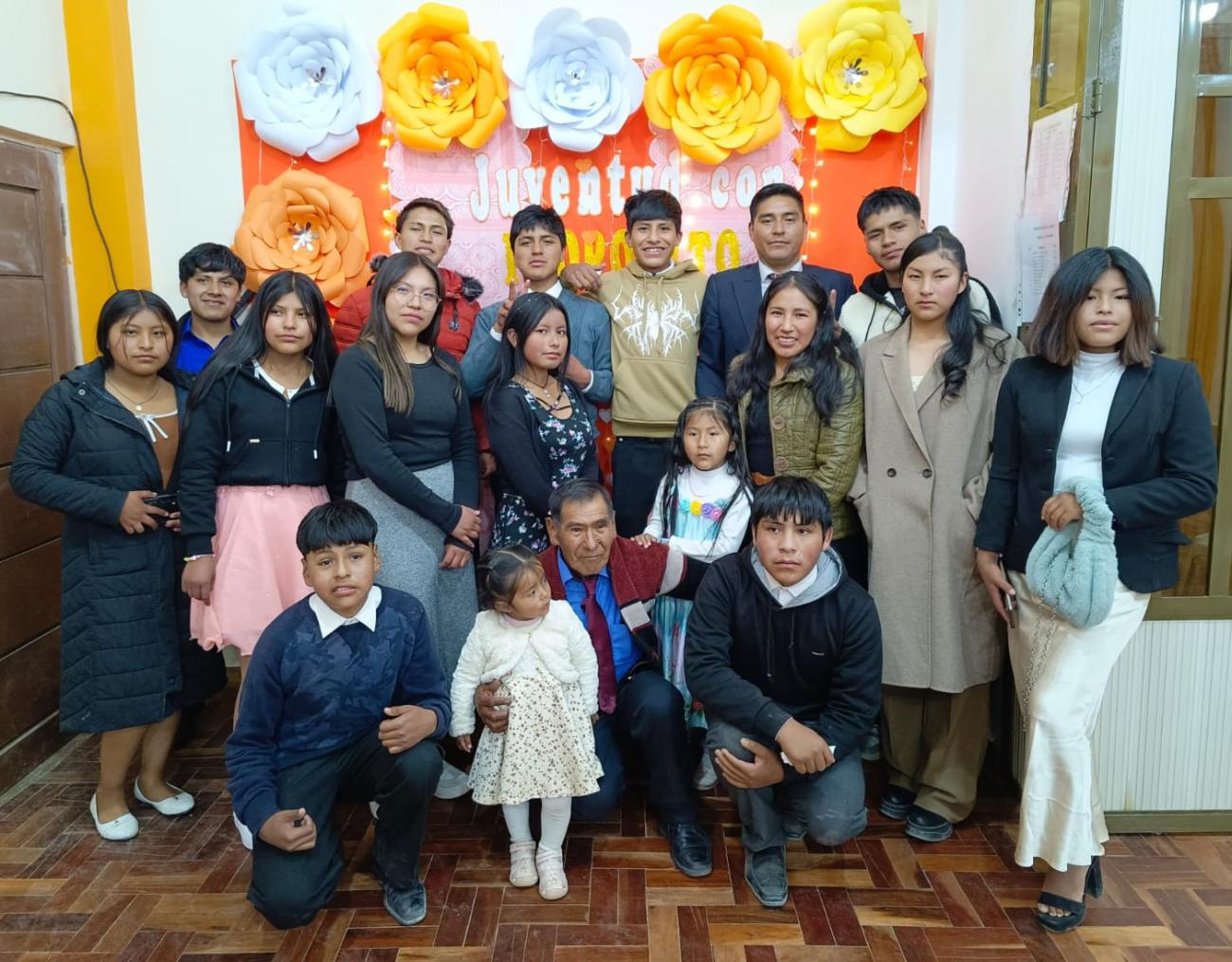 Youth from the church and Foundation taking their memory photo.